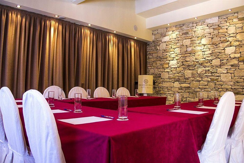 The Library Hotel Wellness Retreat Калавасос Екстериор снимка