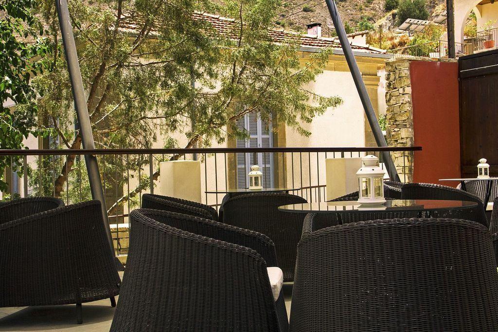 The Library Hotel Wellness Retreat Калавасос Екстериор снимка